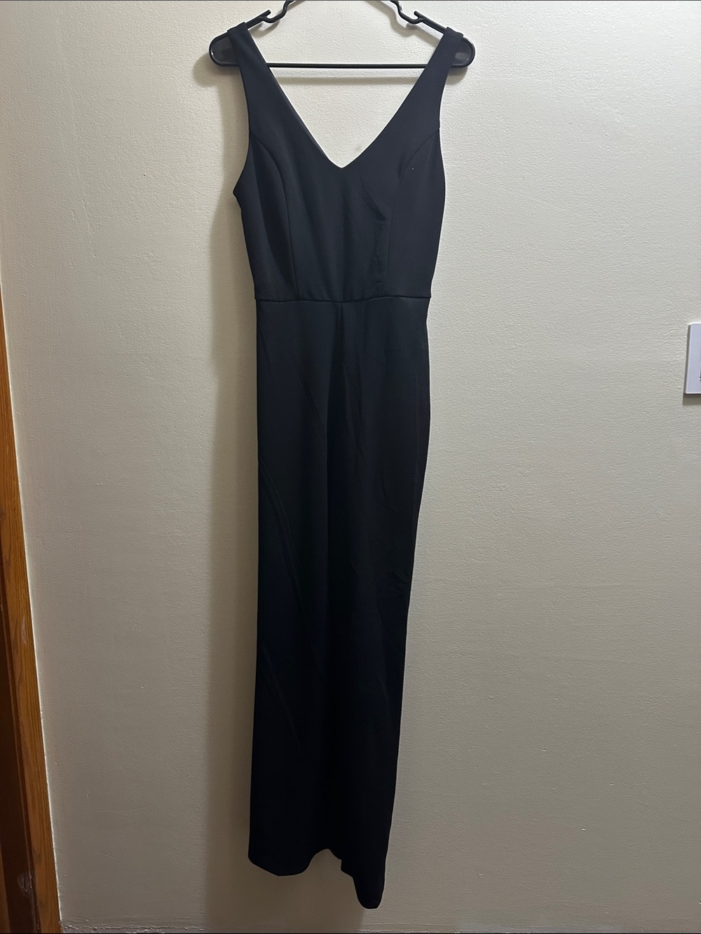 Sleeveless Black V-Neck Jumpsuit